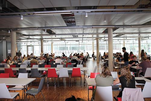 Dining hall of the Düsseldorf University of Applied Sciences